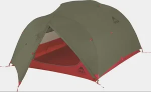 MSR Mutha Hubba NX kolmen hengen kupoliteltta vaelluksille ja retkeilyyn.